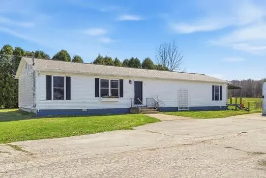 $360,000 | 68715 66th Avenue, Watervliet, MI 49098