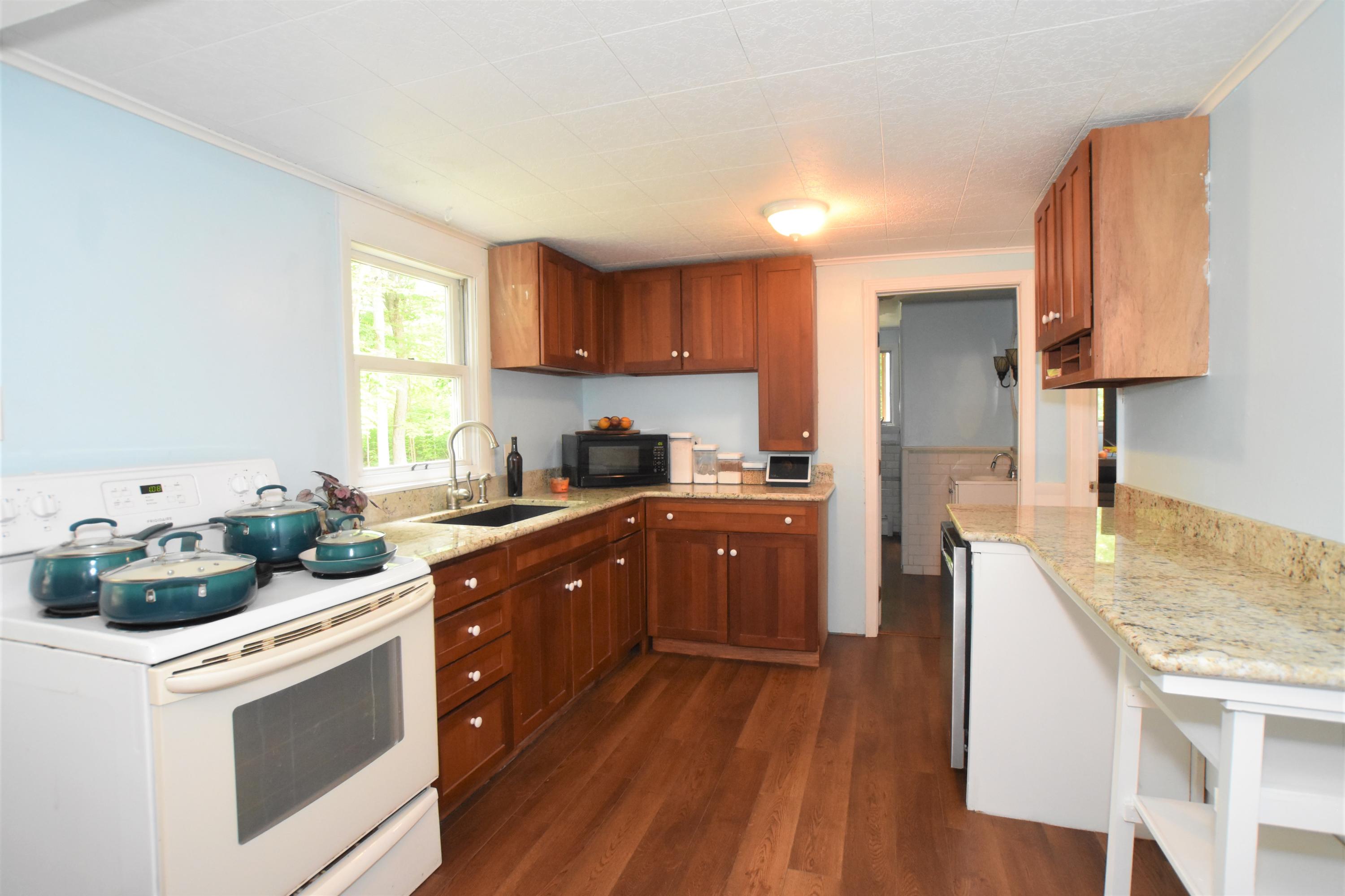 185 Meadow Road Raymond, ME 04071 - Photo 11 of 22 Kit2