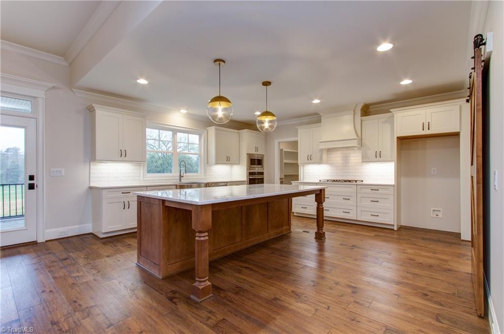 8507 Parkchester Place Oak Ridge, NC 27310 - Photo 11 of 46 Gallery Image 11
