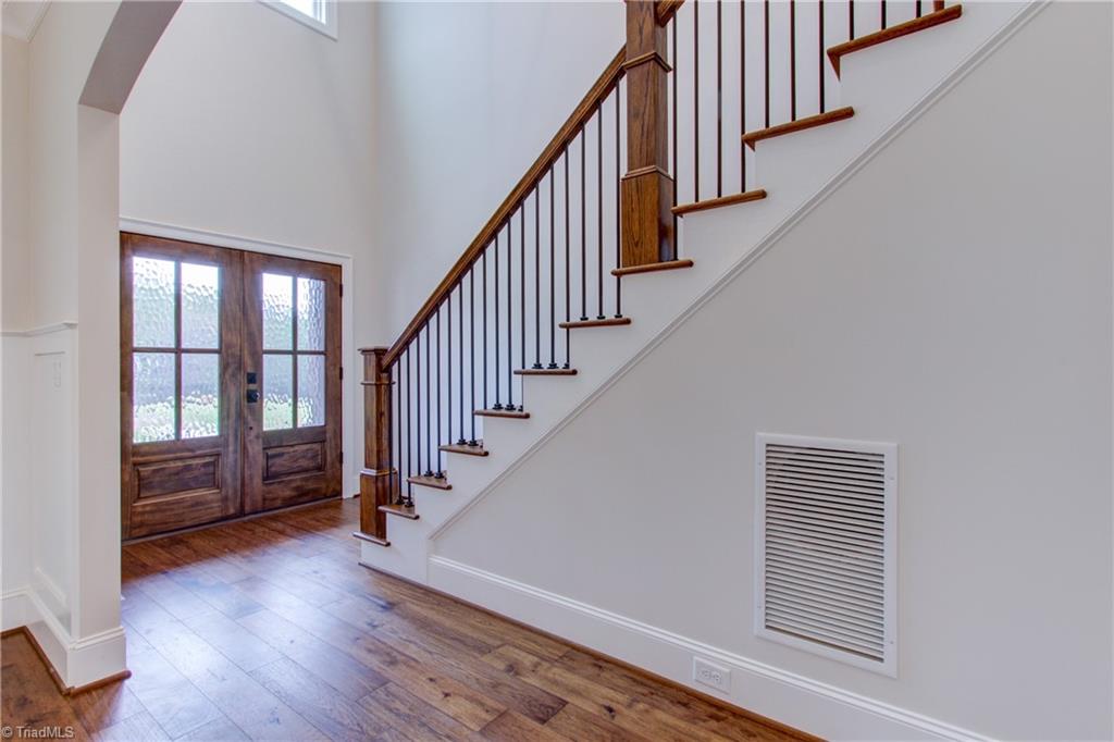 8507 Parkchester Place Oak Ridge, NC 27310 - Photo 5 of 46 Gallery Image 5