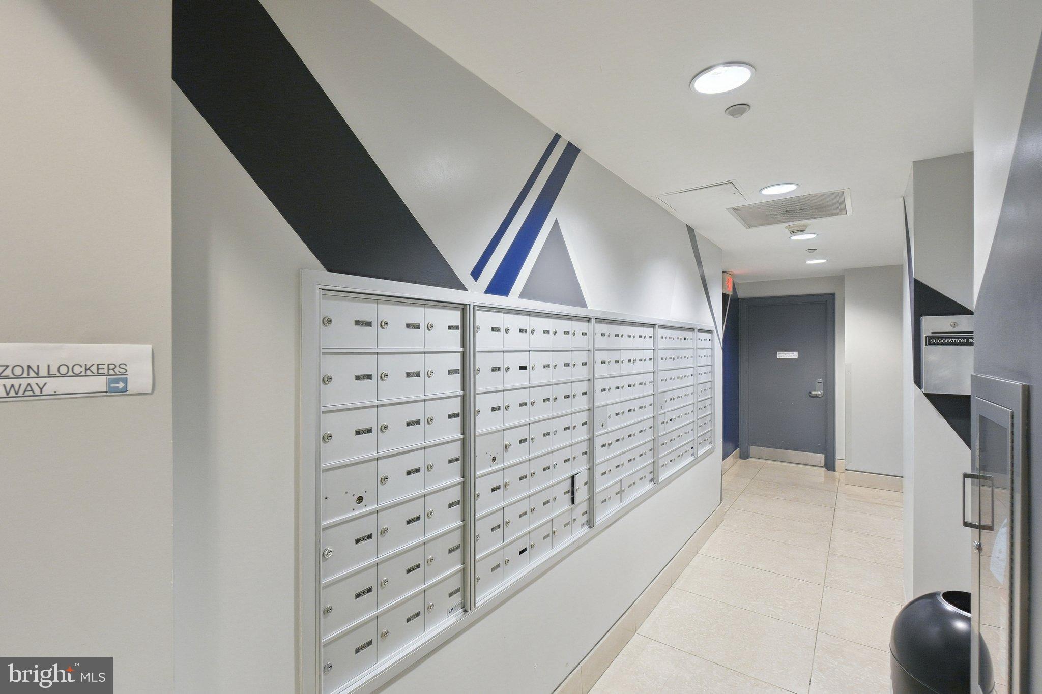 1150 K Street Northwest, Unit 1111 Washington, DC 20005 - Photo 21 of 36 a view of walk in closet