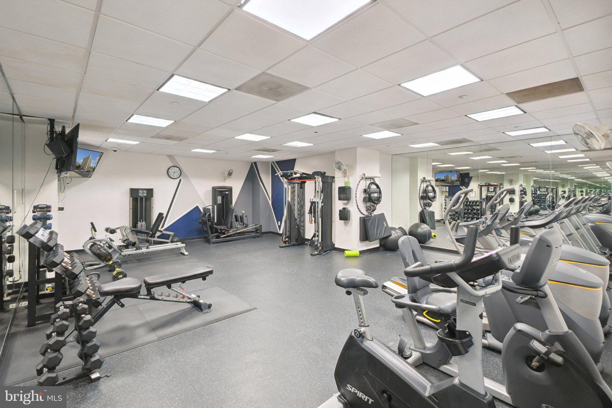 1150 K Street Northwest, Unit 1111 Washington, DC 20005 - Photo 24 of 36 a view of a room with gym equipment