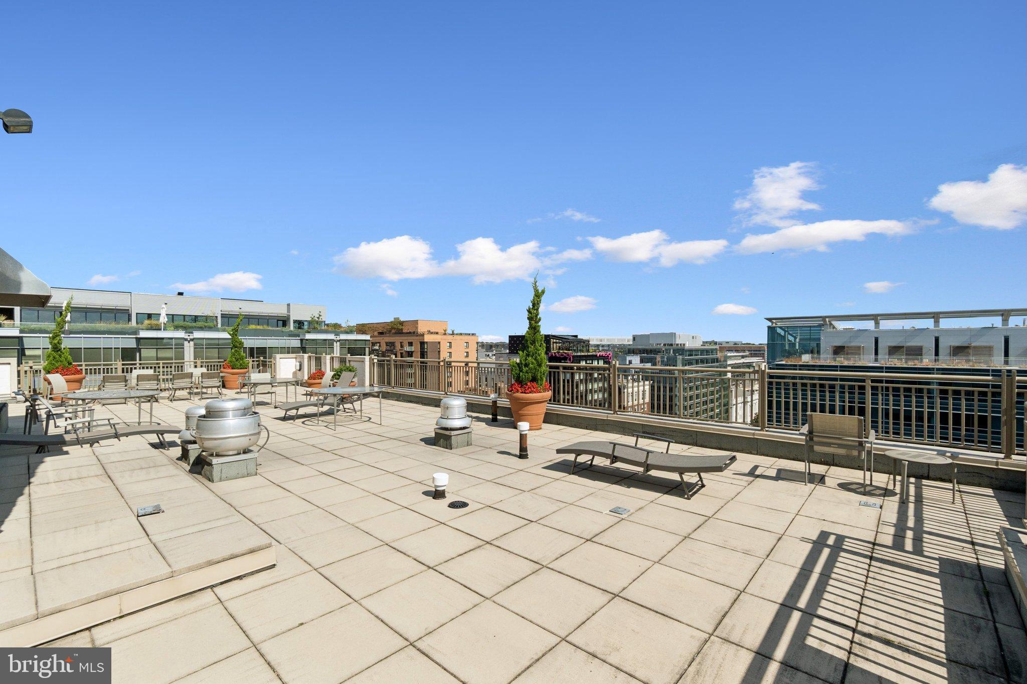 1150 K Street Northwest, Unit 1111 Washington, DC 20005 - Photo 33 of 36 a view of roof deck with seating space