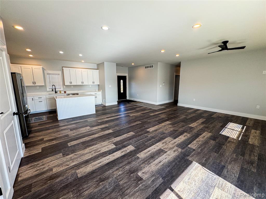12415 Miller Road Lennon, MI 48449 - Photo 4 of 17