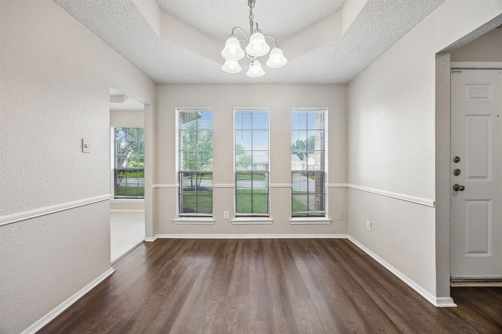 6433 Ridglea Drive Watauga, TX 76148 - Photo 4 of 25