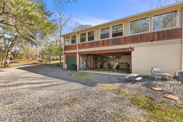 $369,000 | 86 Hidden Hills Lake Road, Arnaudville, LA 70512