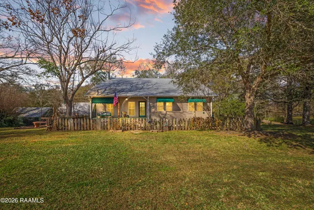 $369,000 | 86 Hidden Hills Lake Road, Arnaudville, LA 70512