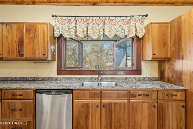 $369,000 | 86 Hidden Hills Lake Road, Arnaudville, LA 70512