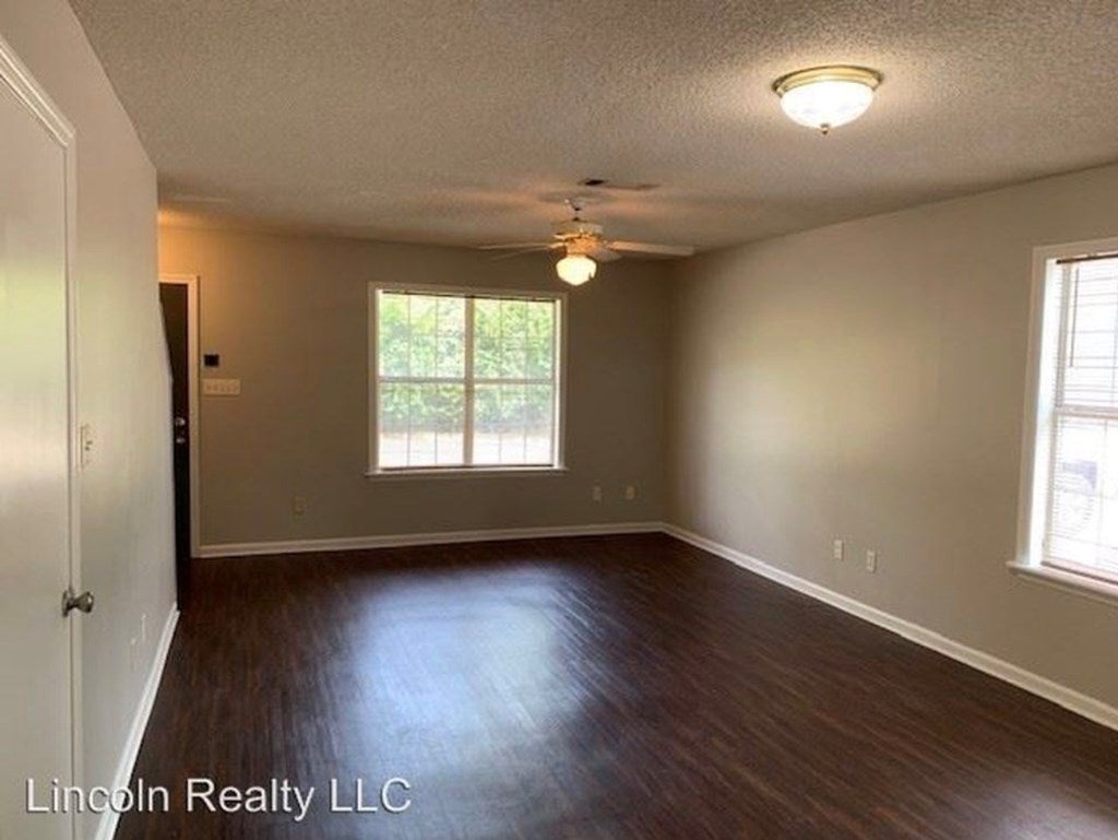 2105 Baytree Road Valdosta, GA 31602 - Photo 15 of 18 Gallery Image 15