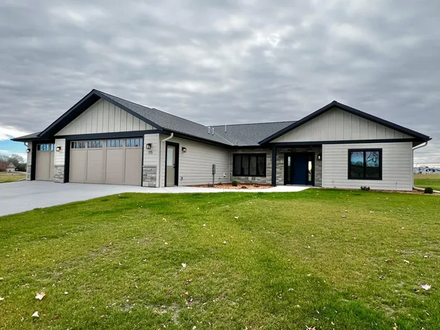 $588,000 | 115 Barber Circle, Granite Falls, MN 56241