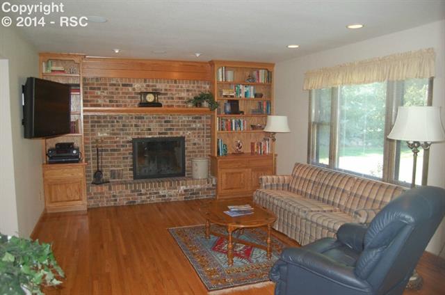 3122 Springdowns Place Colorado Springs, CO 80906 - Photo 8 of 24 Gallery Image 8