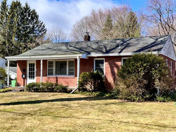 $3,000 | 10 Smith Street, Red Hook, NY 12571