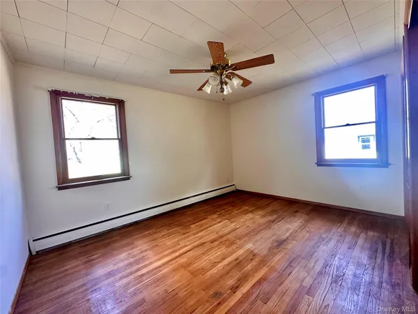 $3,000 | 10 Smith Street, Red Hook, NY 12571