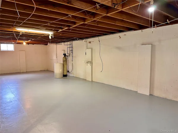 $3,000 | 10 Smith Street, Red Hook, NY 12571