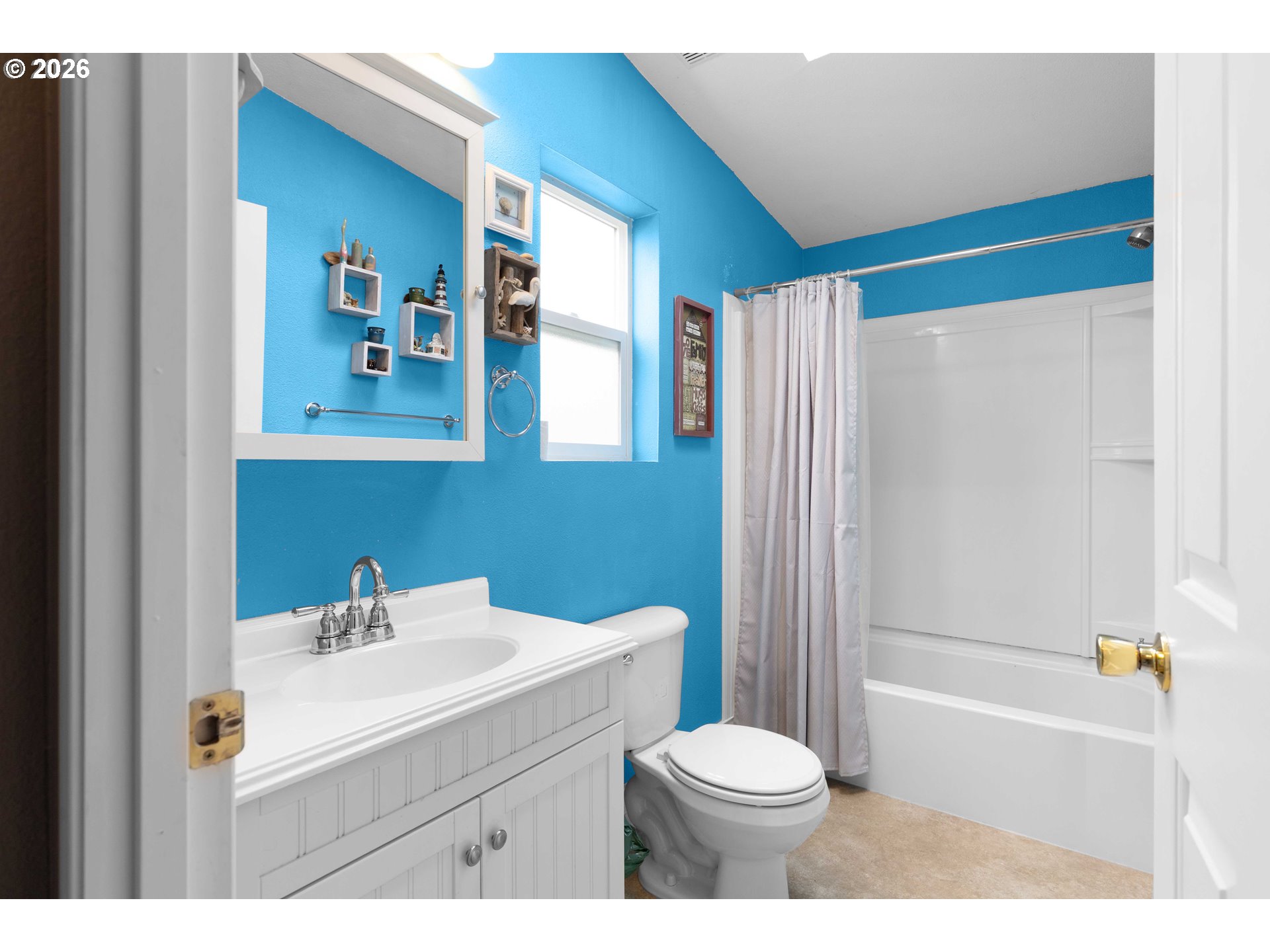 150 Adams Loop Roseburg, OR 97471 - Photo 19 of 25 Bathroom