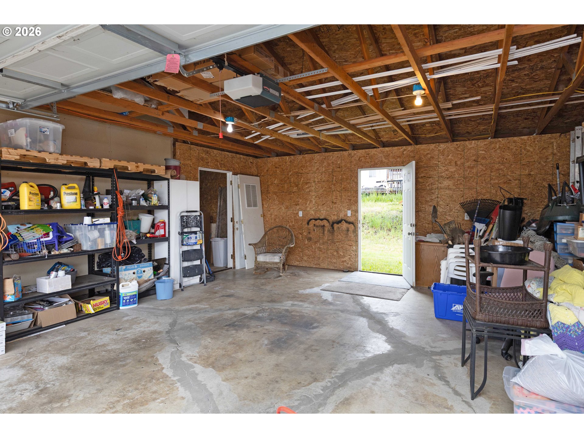 150 Adams Loop Roseburg, OR 97471 - Photo 22 of 25 Garage