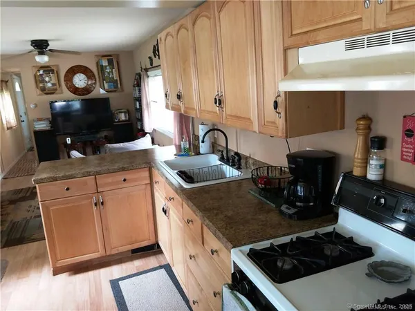 $99,999 | 146 Pocono Point Road, Danbury, CT 06811