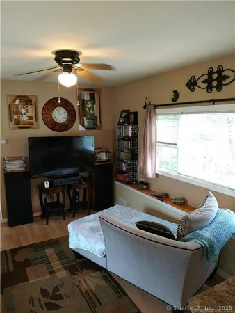 $99,999 | 146 Pocono Point Road, Danbury, CT 06811