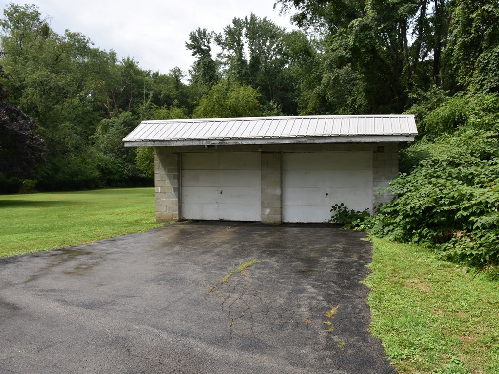 20185 Homecroft Road Meadville, PA 16335 - Photo 7 of 28