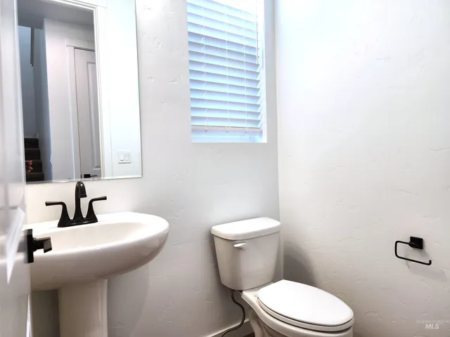 $2,195 | 350 North Lagrasse Lane, Star, ID 83669