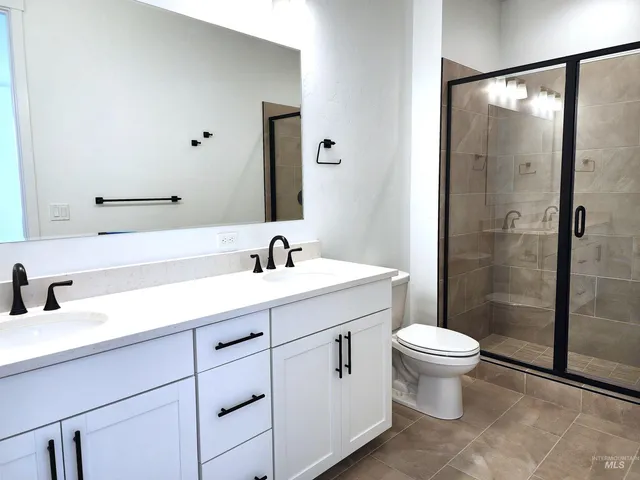 $2,195 | 350 North Lagrasse Lane, Star, ID 83669