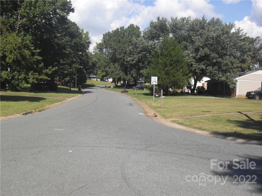 1200 Milan Road East Charlotte, NC 28216 - Photo 18 of 33 Gallery Image 18