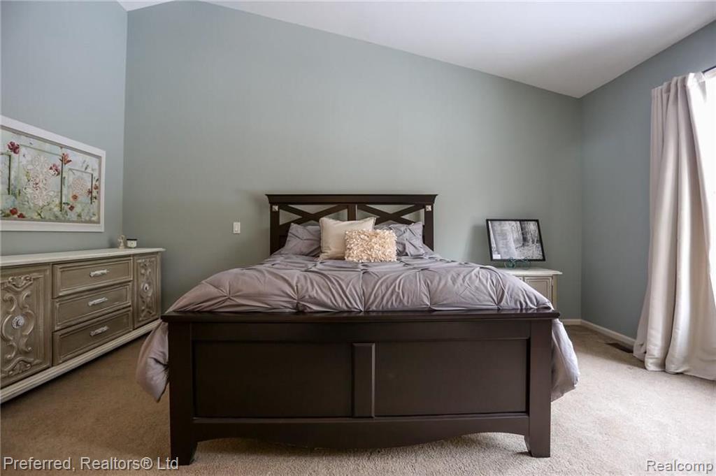 47456 Stone Ridge Boulevard Canton, MI 48187 - Photo 18 of 27 Gallery Image 18