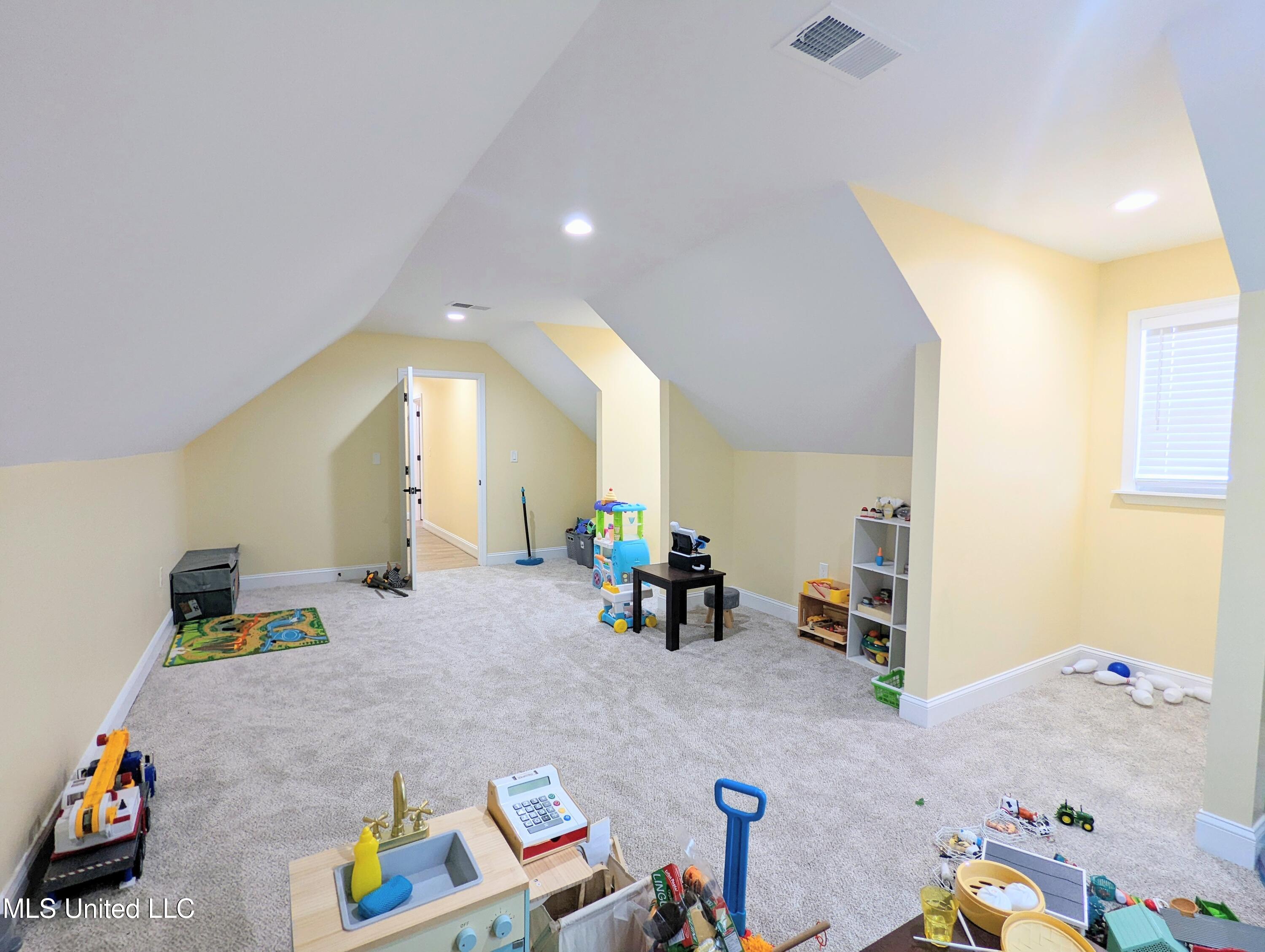 162 Plantation Way Byhalia, MS 38611 - Photo 30 of 48 PXL_20250912_193657085~2