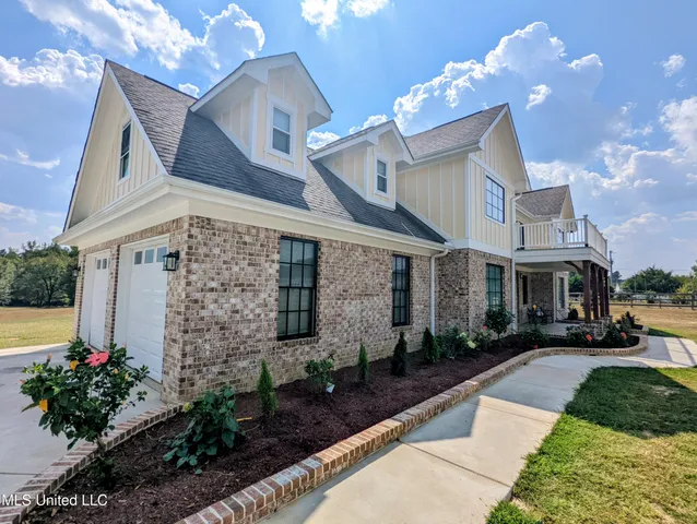 $500,000 | 162 Plantation Way, Byhalia, MS 38611