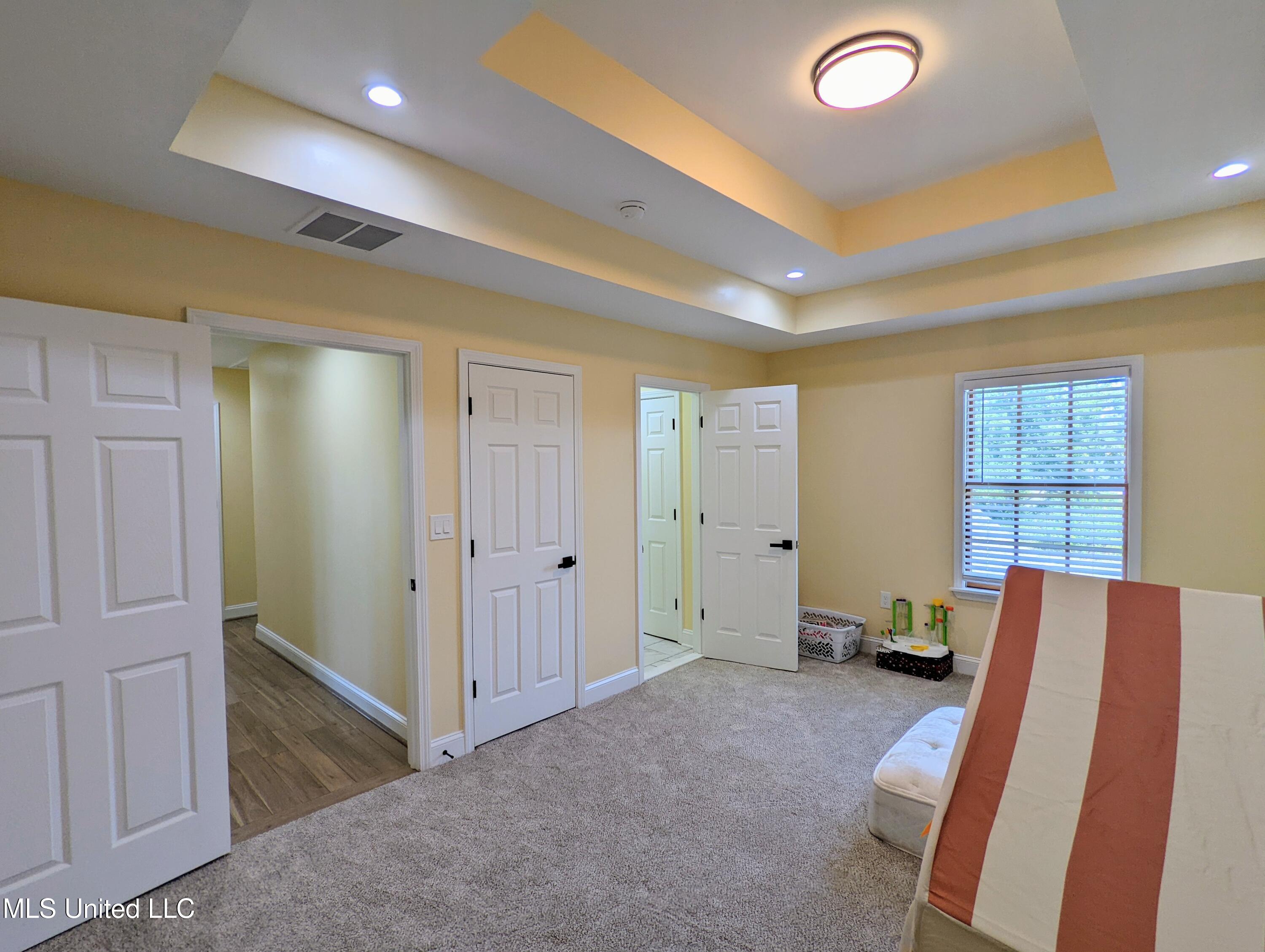 162 Plantation Way Byhalia, MS 38611 - Photo 32 of 48 PXL_20250912_193932172~2