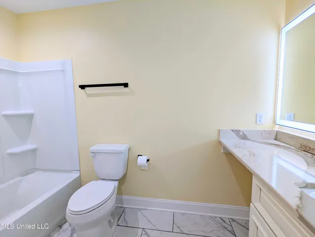 $500,000 | 162 Plantation Way, Byhalia, MS 38611