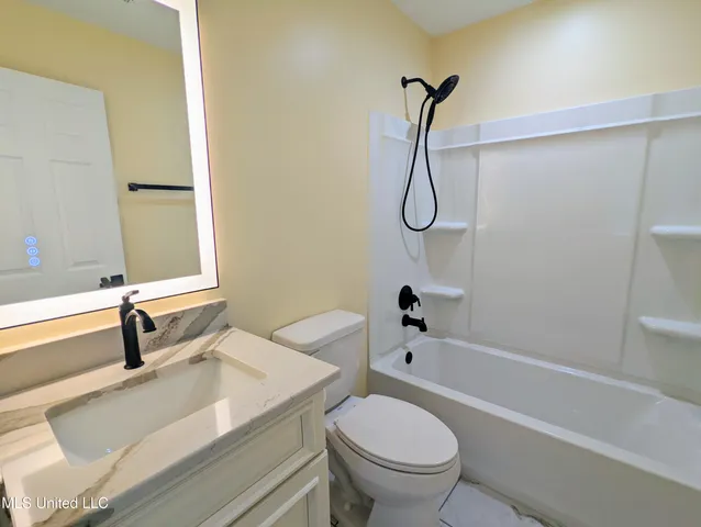 $500,000 | 162 Plantation Way, Byhalia, MS 38611