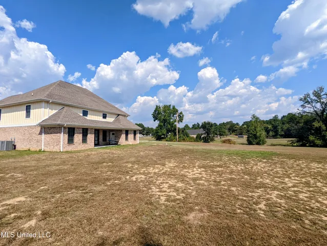 $500,000 | 162 Plantation Way, Byhalia, MS 38611