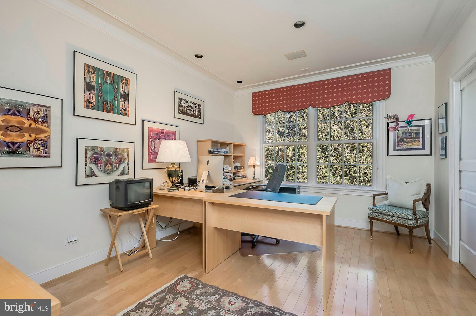 9012 Belmart Road Potomac, MD 20854 - Photo 22 of 38