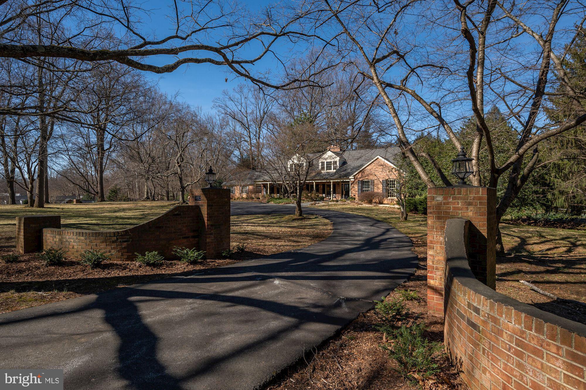 9012 Belmart Road Potomac, MD 20854 - Photo 4 of 38