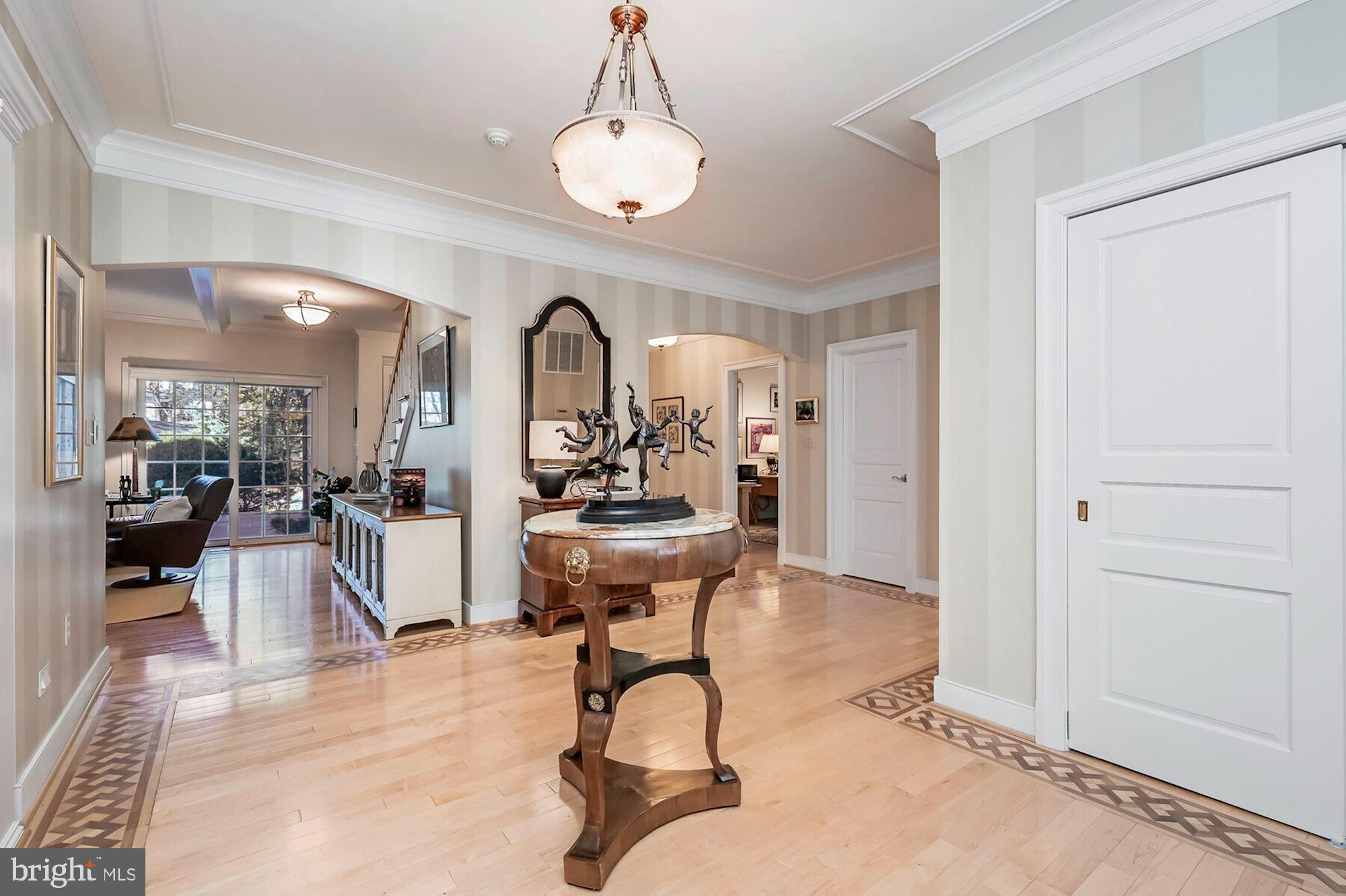 9012 Belmart Road Potomac, MD 20854 - Photo 7 of 38