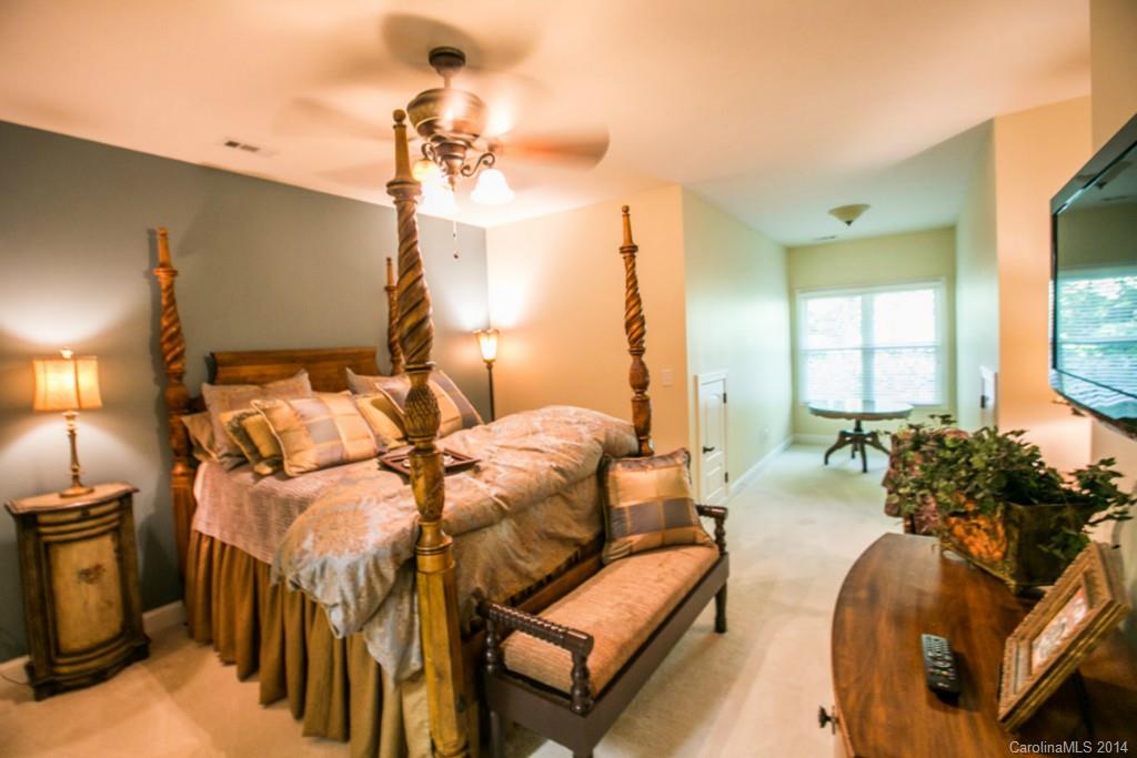 111 Renwick Road, Unit 1 Charlotte, NC 28211 - Photo 18 of 24 Gallery Image 18