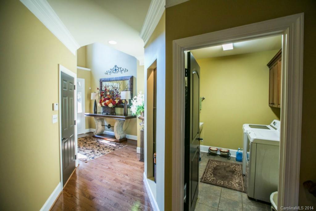 111 Renwick Road, Unit 1 Charlotte, NC 28211 - Photo 9 of 24 Gallery Image 9