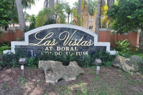 $2,100 | 8290 Lake Drive, Unit 422, Doral, FL 33166