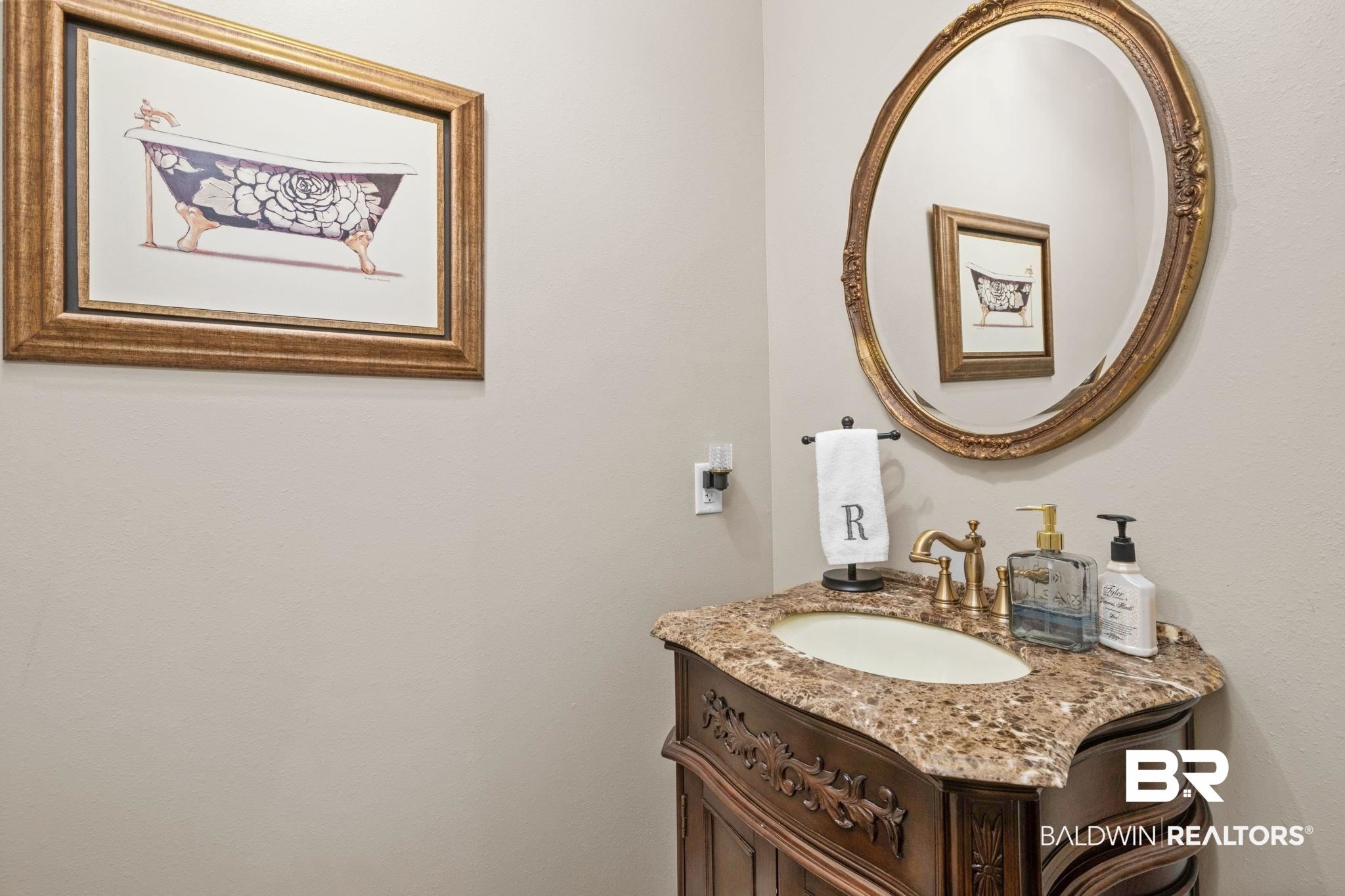 4331 Hamilton Oaks Lane Mobile, AL 36695 - Photo 19 of 38 Bathroom featuring vanity