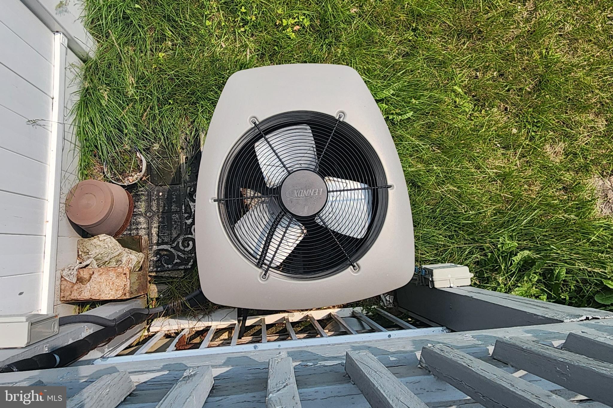 409 Feather Drive Newark, DE 19702 - Photo 15 of 15 central air