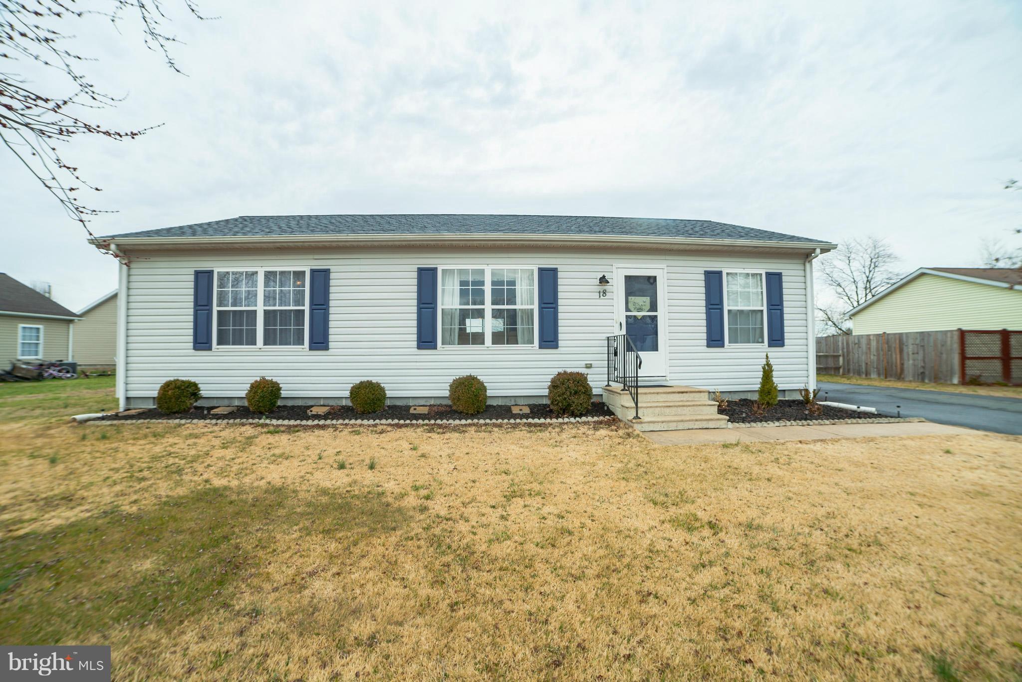 18 Oakview Court Ridgely, MD 21660 - Photo 1 of 27 Exterior (Front)