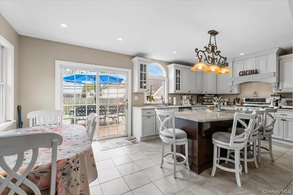 $1,399,999 | 174-28 Pidgeon Meadow Road | Flushing