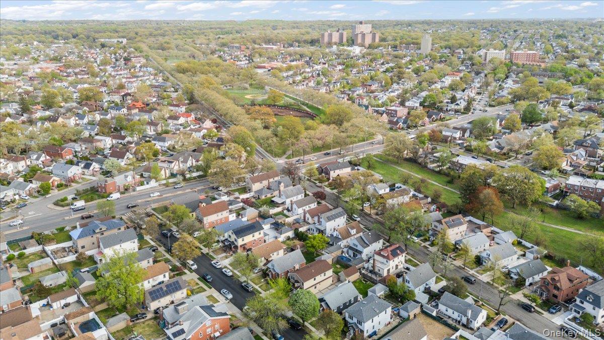 174-28 Pidgeon Meadow Road Queens, NY 11365 - Photo 37 of 42