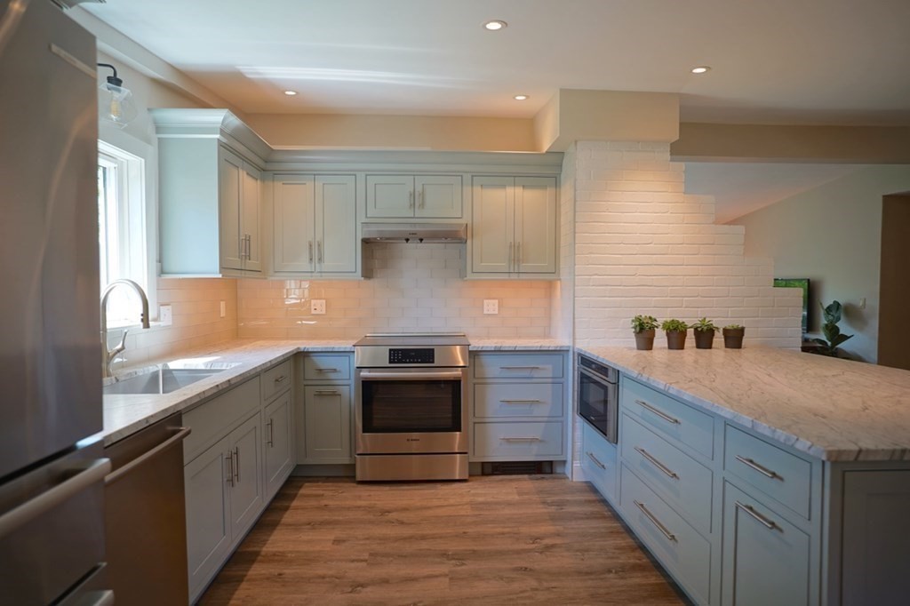 2 Andover Road Beverly, MA 01915 - Photo 3 of 31 Gallery Image 3