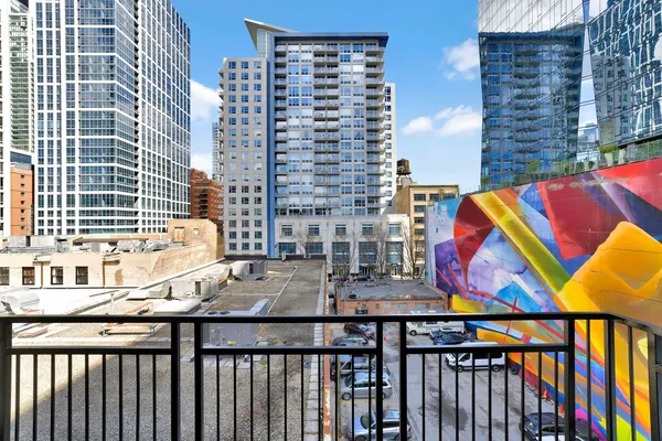$369,000 | 1307 South Wabash Avenue, Unit 504, Chicago, IL 60605