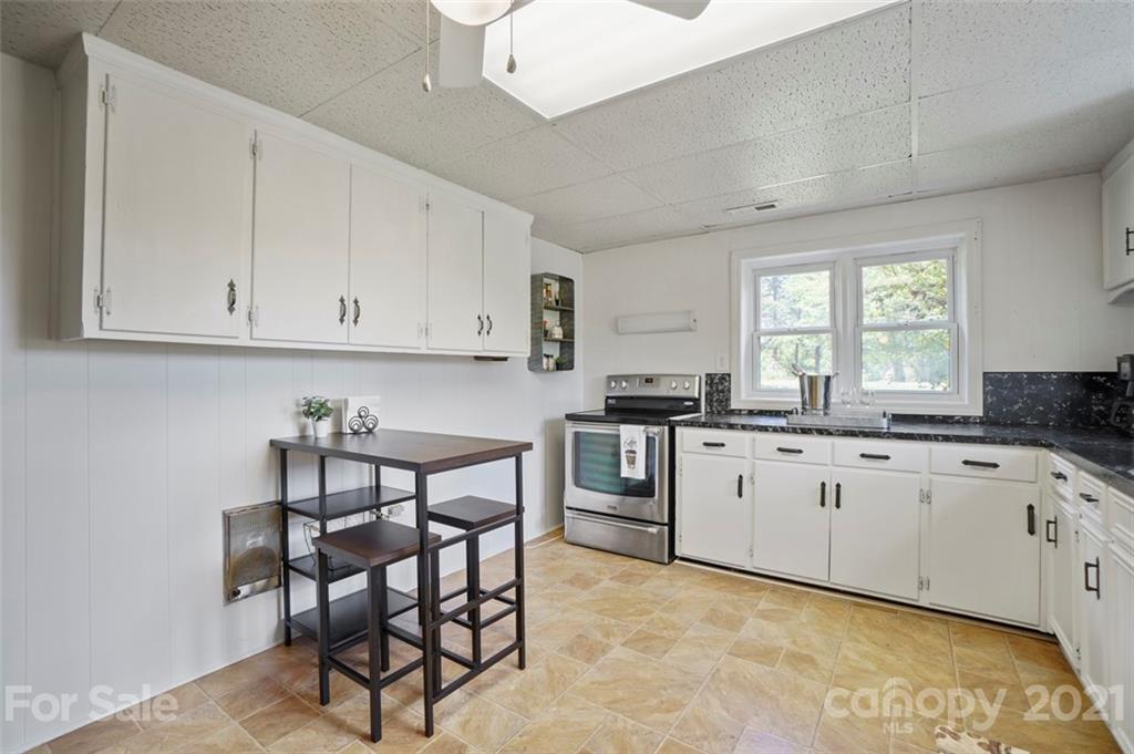6389 Riverbend Road Claremont, NC 28610 - Photo 14 of 29 Gallery Image 14