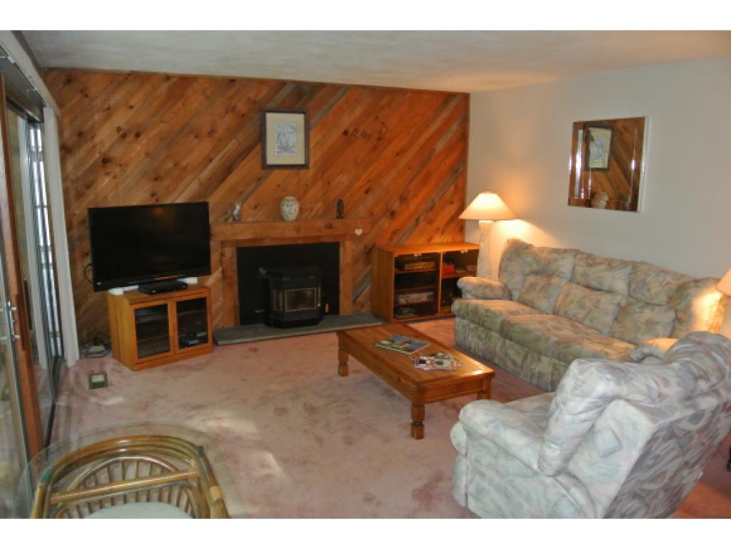 8 Danforth Road Merrimack, NH 03054 - Photo 8 of 27