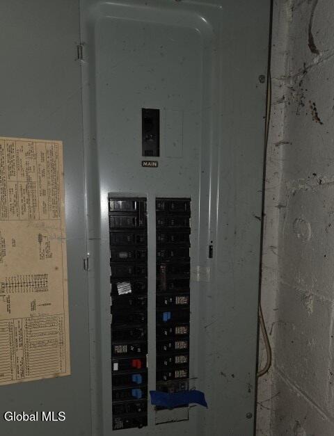 2204 Almeria Road Niskayuna, NY 12309 - Photo 16 of 18 4