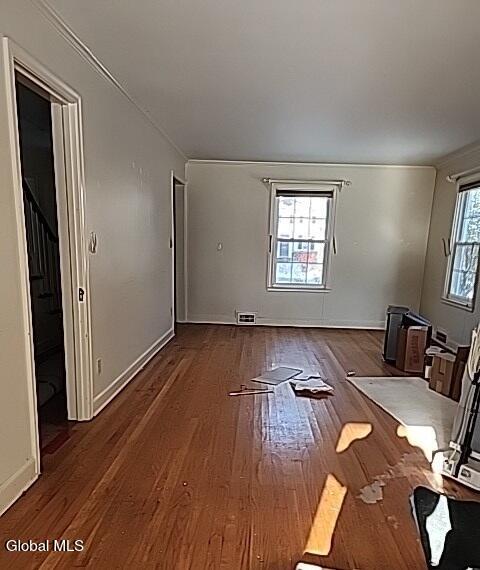 2204 Almeria Road Niskayuna, NY 12309 - Photo 4 of 18 TimePhoto_20241221_135116